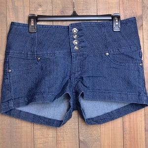 Pasion shorts Size 15